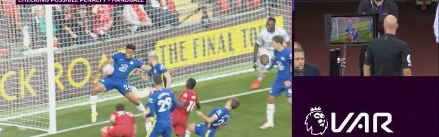 C7-一张动图开出红点套餐？蓝军：裁判要我亡，我偏不亡