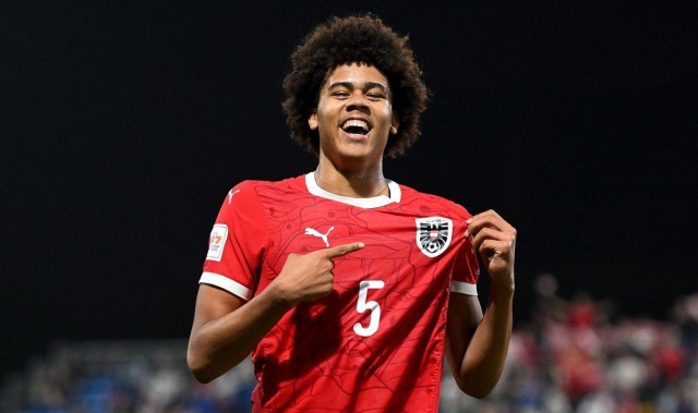 C7官网-利物浦动态：全力截胡拜仁，杰拉德点头回归，罗伯逊转会再生变数